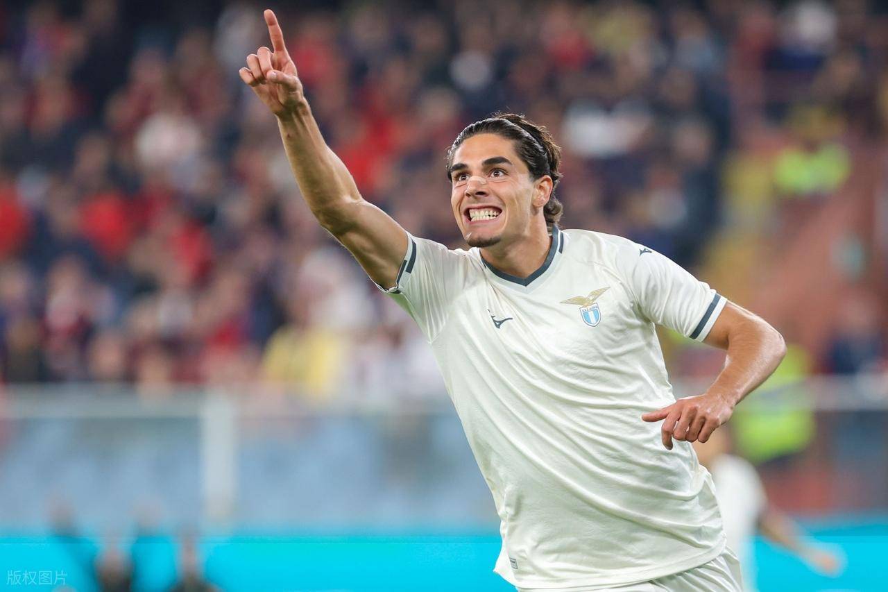 3-0，23岁意大利新星无敌单刀兜射，66岁萨里率意甲劲旅终结2连败