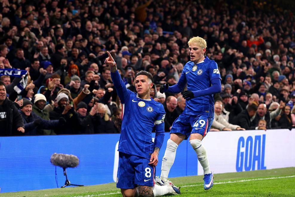 恩佐百场里程碑建功，切尔西2-2伯恩茅斯三轮不胜，曼城笑纳大礼