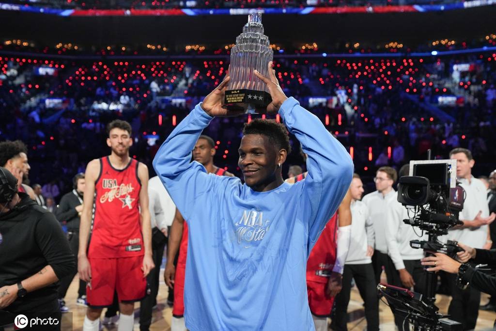 AMVP爱德华兹再喷东契奇约基奇：他们从未试图全力以赴